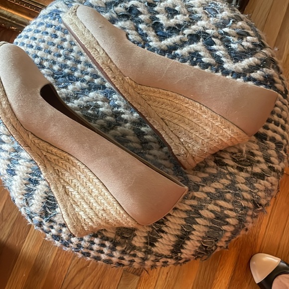 J crew espadrilles beige linen color 8.5 worn once classic timeless - Picture 3 of 7